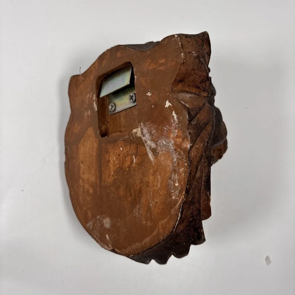 lion head striking pair